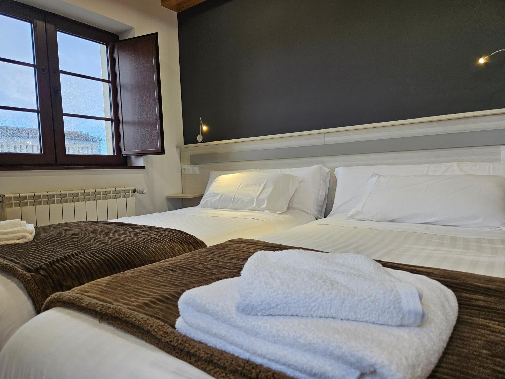 Apartamentos Rurales Lola Penarronda Castropol Exterior foto