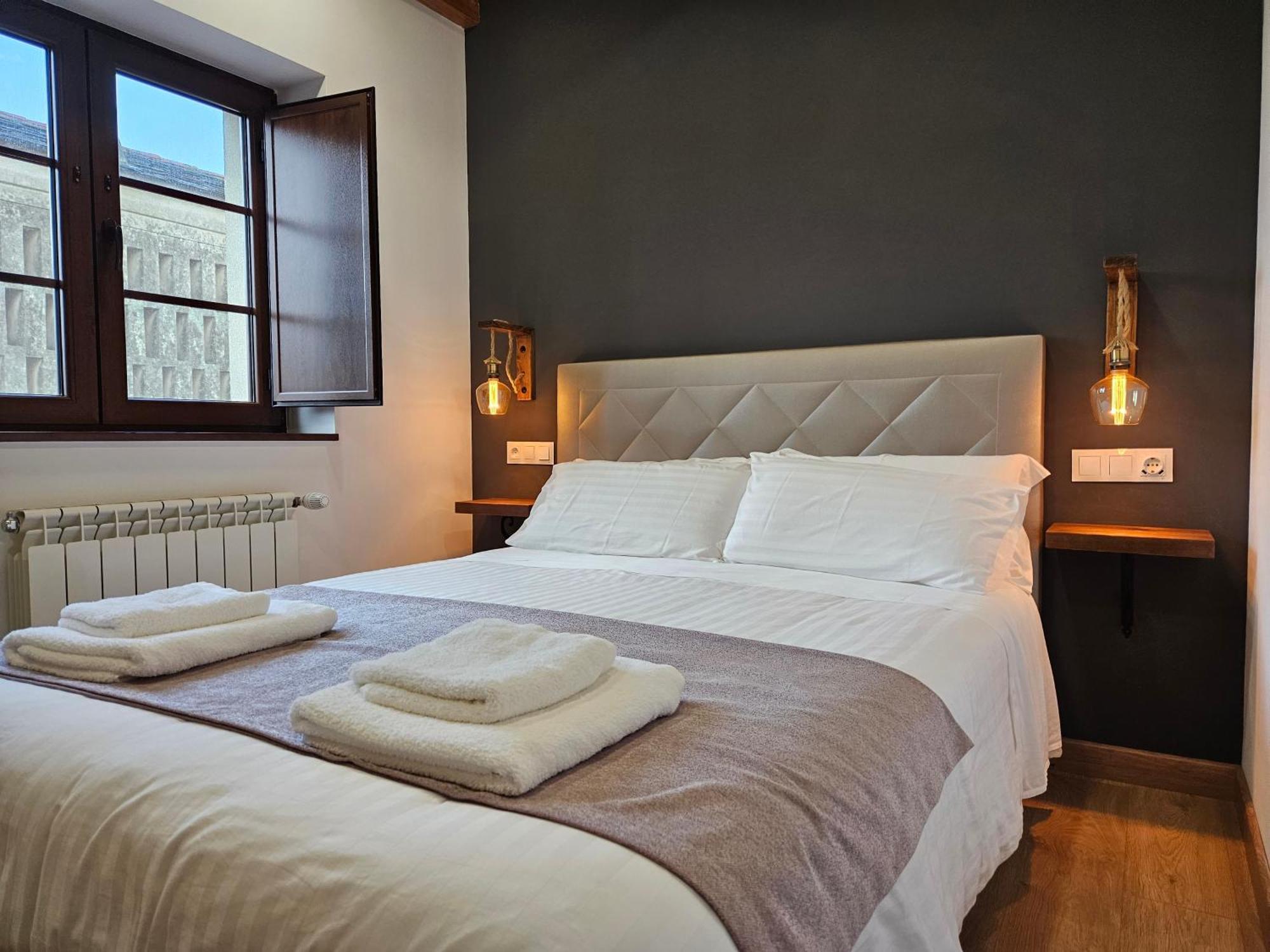 Apartamentos Rurales Lola Penarronda Castropol Exterior foto